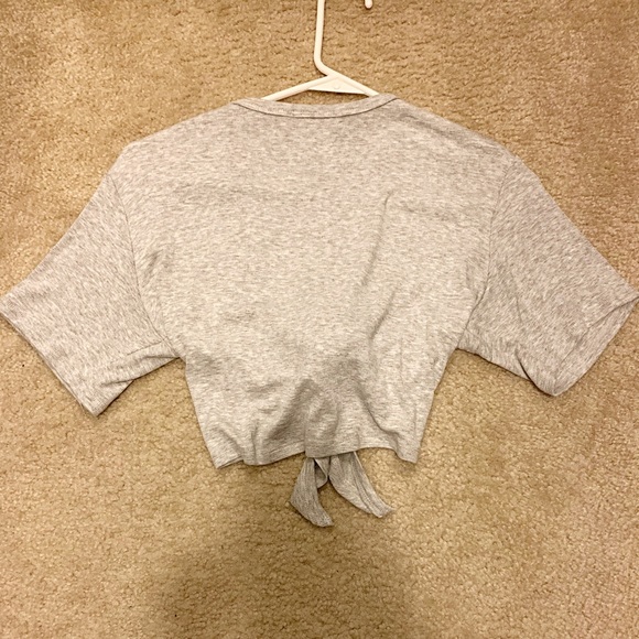 Boutique Crop top - Picture 3 of 3